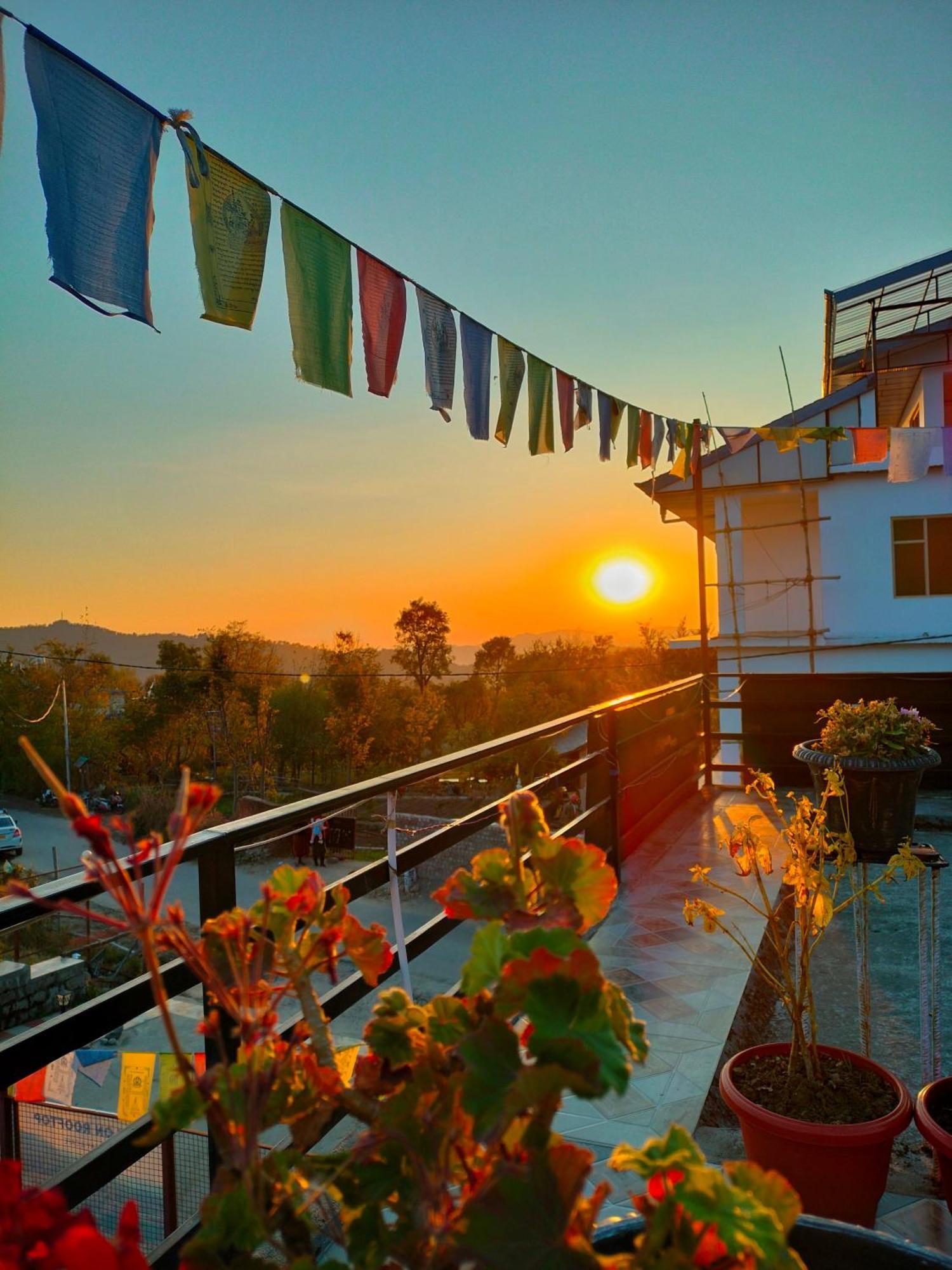 Raahi Stay, Landing Site Bir - Stay & Cafe Esterno foto